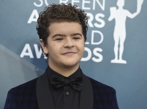 Dampak COVID-19, Aktor Stranger Things Kerja Jadi Pelayan Restoran