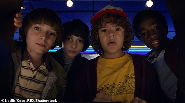 Gaten Matarazzo jadi pelayan restoran
