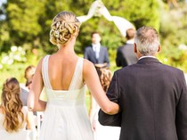 Kisah Cinta Tak Kenal Usia, Kakek Nikahi Nenek 91 Tahun di Panti Jompo