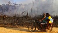 Diragukan kebakaran hutan terjadi karena faktor alam karena kawasan Amazon sangat lembab hingga tidak mungkin terbakar dengan sendirinya. AP Photo/Edmar Barros  