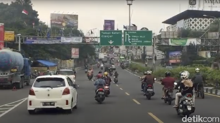 Arus lalu lintas menuju kawasan Puncak, Kab Bogor, Rabu (19/8/2020), jelang libur panjang.
