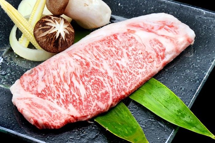 Makanan yang diputarkan musik