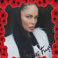 Membagikan konten seksi berbayar di Only Fans kerap jadi kontroversi lantaran tak jarang wanita yang berani tampil buka-bukaan, bahkan tanpa busana. Nicola sadar akan konsekuensi tersebut sehingga dia berusaha tidak menampilkan konten yang terlalu ekstrem.  Foto: Facebook