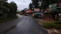 Nong Khiaw adalah daerah Laos yang sangat damai.
