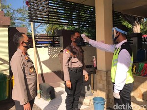 Polres Pasuruan Kota Pastikan Anggota Disiplin Sebelum Razia Protokol Kesehatan