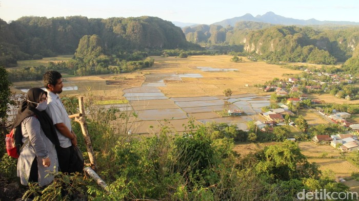 Puncak Baro-baro Maros