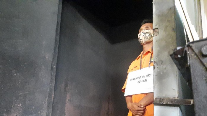 Tersangka W membakar janin untuk hilangkan alat bukti di klinik aborsi, Jalan Raden Saleh, Jakarta Pusat.