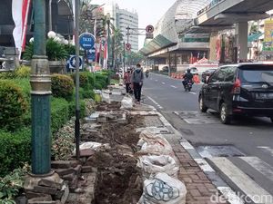 Dikeluhkan Pejalan Kaki, Pembongkaran Trotoar di Rasuna Said untuk Proyek FO