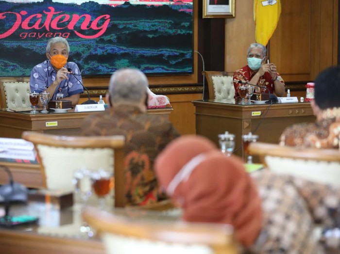 Walkot Solo FX Hadi Rudyatmo menemui Gubernur Jateng Ganjar Pranowo, Semarang, Rabu (19/8/2020).