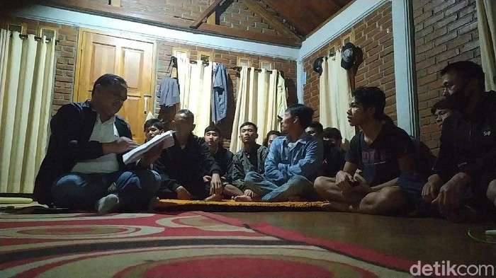 15 ABK terlantar di sebuah rumah mewah di Garut