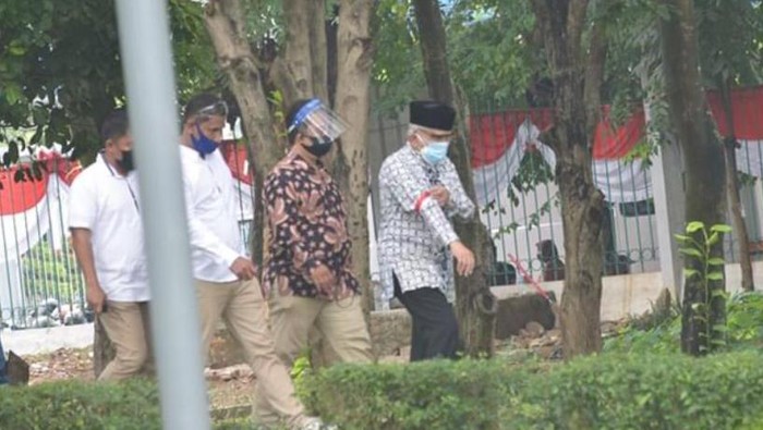 Amien Rais dan Hanafi Rais hadiri deklarasi KAMI