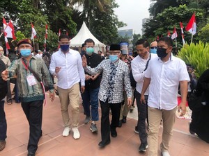 Sempat Datangi Deklarasi, Akankah Amien Rais Ajak KAMI ke Partai Barunya?