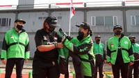 Mengambil momen HUT ke-75 RI, Gojek mengibarkan namanya di tiga negara tetangga. Kini GoViet di Vietnam dan GET di Thailand bertransformasi menjadi Gojek.