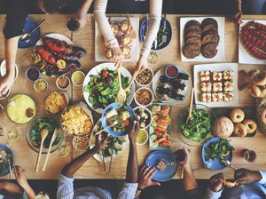 Ajak Makan Keluarga Saat Long Weekend, Ada Diskon 50% dari Bank Mega