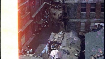 Sekarang Korsel dikenal sebagai Macan Asia, dengan perekonomian mapan dan perusahaan-perusahaannya disegani di dunia, teknologinya dikenal canggih. Padahal dahulu, Negeri Ginseng ini benar-benar negara miskin. Foto: Vintages