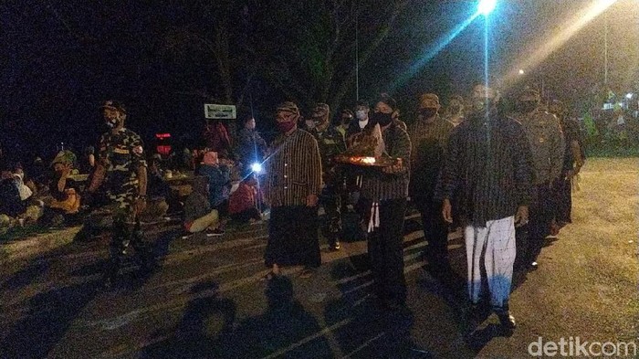 Perayaan malam 1 suro di Ponorogo.