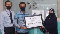 AXA Mandiri telah menyediakan perlindungan asuransi kepada lebih dari satu juta nasabah serta telah membayarkan klaim dan manfaat sebesar Rp 5,3 triliun pada 2019 lalu.
