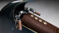 Bodi berubah total dengan menggunakan panel alumunium setebal 2mm yang langsung dibuat sendiri dengan sebutan steampunk. Foto: Pool (Autoevolution)