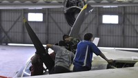 PTDI juga turut menjelaskan sekilas soal pesawat Gatotkaca itu. Pesawat yang memiliki teknologi lengkap itu merupakan pesawat turboprop yang menggunakan teknologi mutakhir, antara lain fly by wire system, full glass cockpit with engine instrument and crew alerting system (EICAS), engine control with full autorithy digital engine control (FADEC), electrical power system with variable speed constant frequency (VSCF) generator yang biasa dipakai dalam pesawat tempur dan saat itu baru diterapkan pada B737-500 (dok PT DI)