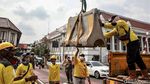 Pemasangan Barrier Beton di Kawasan Kota Tua