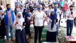 Ponsel Pintar dan Laptop untuk Siswa Kurang Mampu