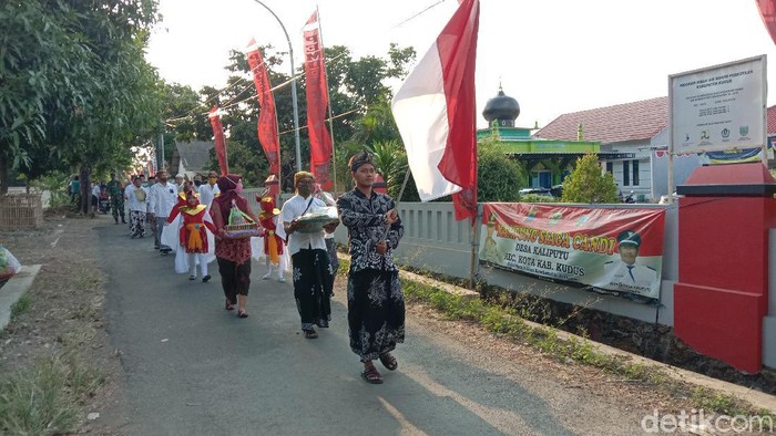 Tradisi 1 Suro di Kudus.
