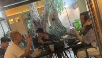 Namun, belakangan ini Zara dan Zaki tengah menjadi sorotan karena video tidak senonohnya beredar di media sosial. Padahal sebelumnya, keduanya dikenal sebagai pasangan romantis, terutama saat kulineran bersama. Foto: Instagram