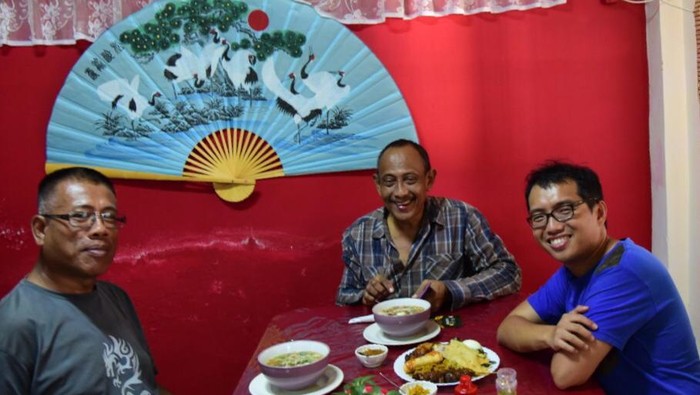 Agustinus Wibowo (paling kanan)