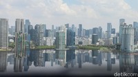 Hal yang sama juga dikatakan oleh Direktur Eksekutif Center of Reform on Economics (CORE) Indonesia, Mohammad Faisal. Dia memprediksi ekonomi Indonesia akan resesi di kuartal III-2020 dan sepanjang tahun 2020 ekonominya akan minus 1,5-3%.