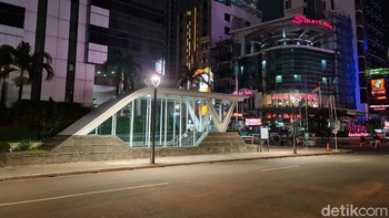 Foto di malam hari dengan mode standar. Foto: Adi Fida Rahman/detikINET