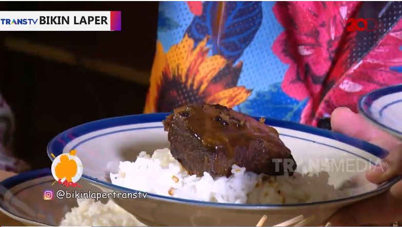Iga Bakar Saus BBQ yang Juicy