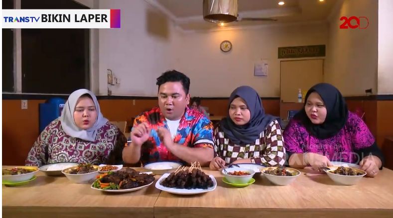Iga Bakar Saus BBQ yang Juicy