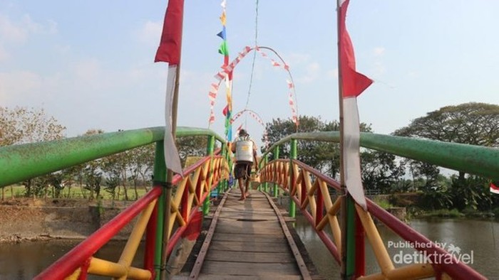 Jembatan Pelangi Kudus