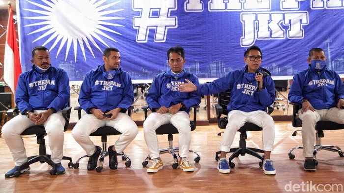 PAN Siapkan Dana Rp 2,2 M untuk UMKM Dewan Pengurus Wilayah (DPW) PAN DKI Jakarta mencari 22 pengusaha atau warga Ibu Kota yang ingin membuka usaha. Hal itu dilakukan dalam rangka HUT PAN ke-22.