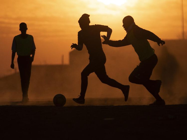 Pandemi Corona Tak Hentikan Sepakbola di Afrika Selatan