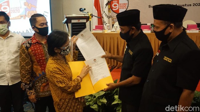 Pasangan Bajo dinyatakan lolos verifikasi maju ke Pilkada Solo