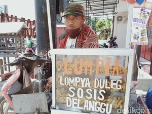 Kisah Pedagang Lumpia Difabel Terdampak Pandemi, Pendapatan Turun Drastis