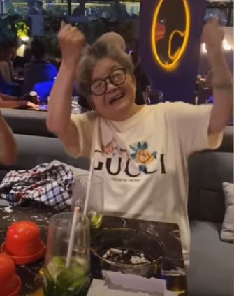 Rahasia Panjang Umur Nenek 83 Tahun