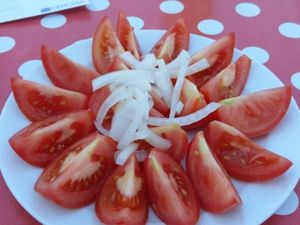 Turis Ngomel Salad 100 Ribu Isinya Cuma Tomat, Sampai Pesona Tambrauw