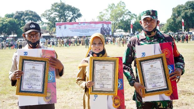TNI-Polri dan Lurah Bintaro di NTB diganjar penghargaan soal penanganan Corona