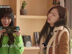 Si Cantik Idol K-Pop yang Gemar Main Game, Ada Hayoung Apink