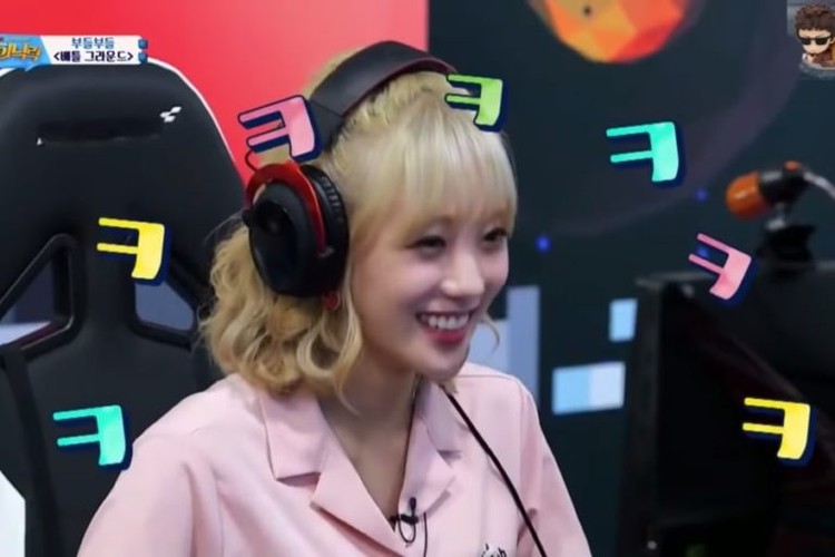 9 Si Cantik Idol K-Pop yang Gemar Main Game, Ada Hayoung Apink Sama saja seperti manusia pada umumnya, idol K-Pop juga suka main video game, sebut saja namanya Lisa Blackpink dan Hayoung Apink. Siapa lagi lainnya?