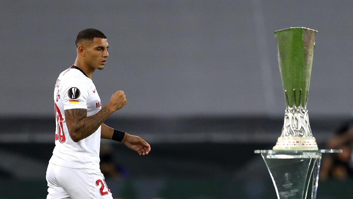 Diego Carlos menjadi pahlawan Sevilla. (Foto: Getty Images/Lars Baron)