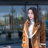 Dilraba Dilmurat yang dinobatkan sebagai wanita tercantik di Asia pada 2018, baru saja menyelesaikan serial drama terbarunya Love Advanced Customization atau Love Designer yang berjumlah 51 episode. Dalam serial drama yang tayang pada Mei hingga Juni 2020 ini, Dilraba beradu akting dengan aktor ganteng Huang Jingyu. Foto: Dok. Facebook Dilraba Dilmurat
