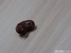 Galaxy Buds Live, TWS Unik Berdesain Mirip Kacang Merah