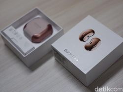 Galaxy Buds Live, TWS Unik Berdesain Mirip Kacang Merah