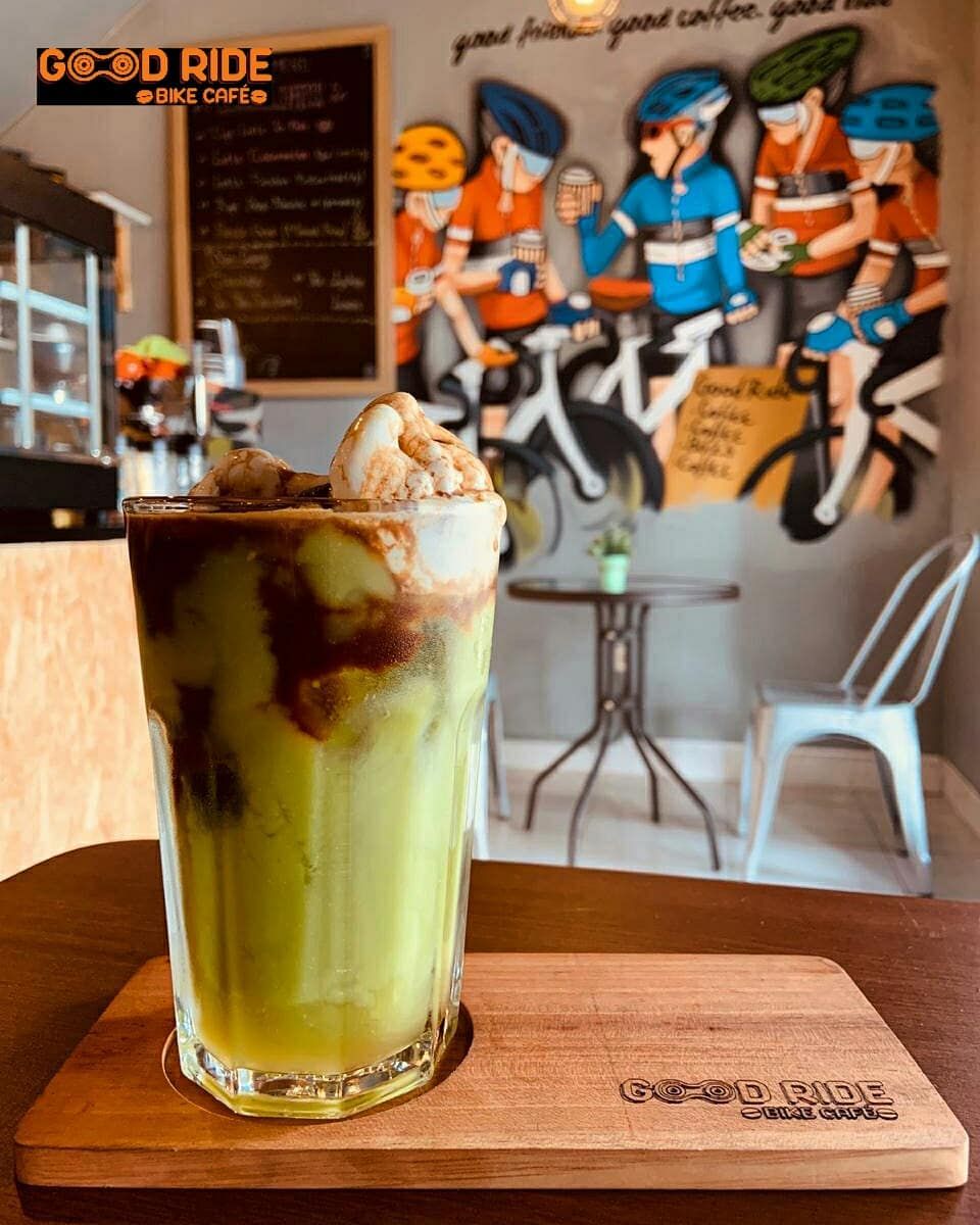 Kafe bertema sepeda di Jakarta