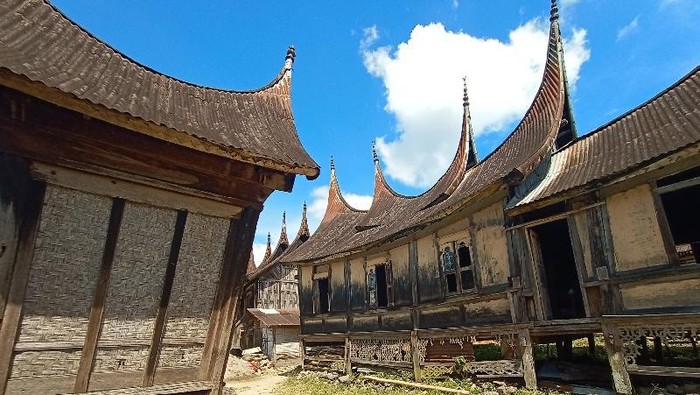 Kampung adat kuno di Jorong Sungai Dodok