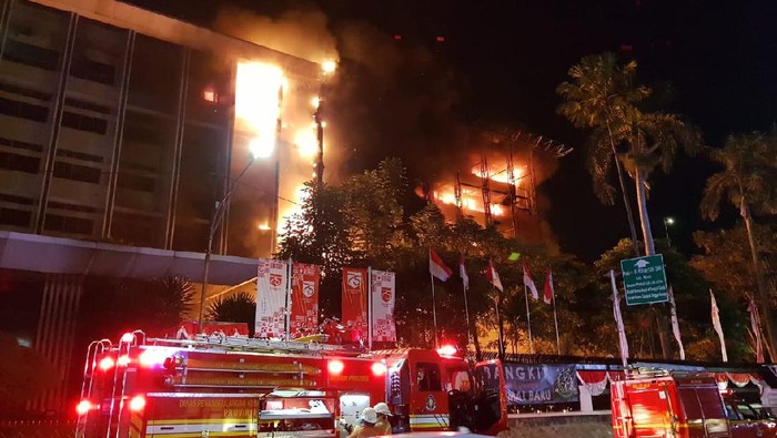 Kebakaran di Gedung Kejaksaan Agung RI, Jl Sultan Hasanudin, Kebayoran Baru, Jaksel
