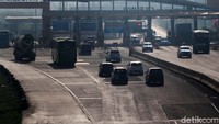 Rata-rata kendaraan yang keluar dari Exit Tol Cileunyi 80 persennya mengarah ke arah timur.